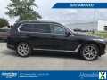 Photo Used 2022 BMW X7 xDrive40i w/ Cold Weather Package
