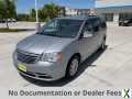 Photo Used 2015 Chrysler Town & Country Touring-L w/ Driver Convenience Group