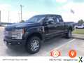 Photo Used 2018 Ford F250 4x4 Crew Cab Super Duty w/ Platinum Ultimate Package
