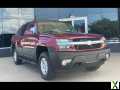 Photo Used 2005 Chevrolet Avalanche Z71 w/ Sun And Sound Package