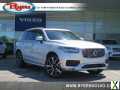 Photo Used 2022 Volvo XC90 T6 Momentum w/ Advanced Package