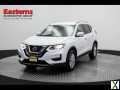 Photo Used 2017 Nissan Rogue SV w/ SV Premium Package