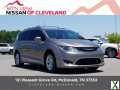 Photo Used 2017 Chrysler Pacifica Touring-L w/ Tire & Wheel Group