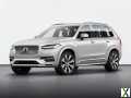Photo Used 2020 Volvo XC90 T6 Momentum w/ Protection Package