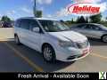 Photo Used 2015 Chrysler Town & Country Touring
