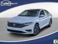 Photo Used 2019 Volkswagen Jetta SE w/ Cold Weather Package