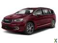 Photo Used 2021 Chrysler Pacifica Touring-L