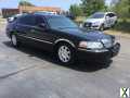 Photo Used 2008 Lincoln Town Car Executive L