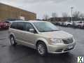 Photo Used 2016 Chrysler Town & Country Touring-L