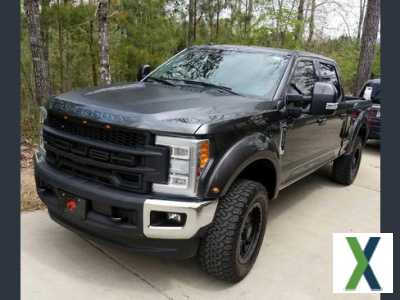 Photo Used 2018 Ford F250 Lariat w/ Lariat Ultimate Package
