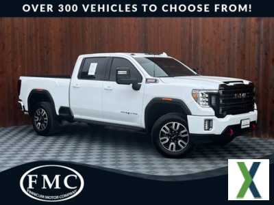 Photo Used 2022 GMC Sierra 2500 AT4 w/ AT4 Preferred Package
