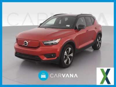 Photo Used 2021 Volvo XC40 P8 Recharge w/ Climate Package