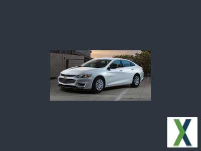 Photo Used 2018 Chevrolet Malibu LT w/ Leather Package