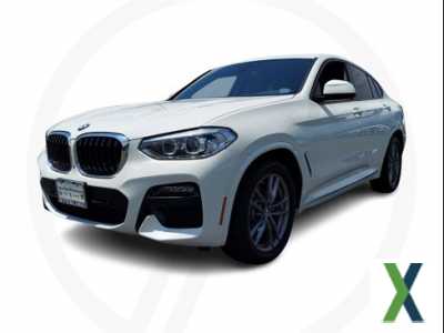 Photo Used 2020 BMW X4 xDrive30i w/ M Sport Package 2