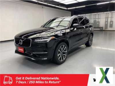 Photo Used 2019 Volvo XC90 T6 Momentum w/ Advanced Package