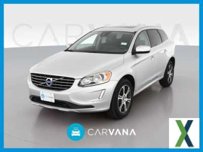 Photo Used 2015 Volvo XC60 T6 w/ Proximity Package