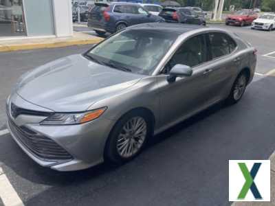 Photo Used 2018 Toyota Camry XLE