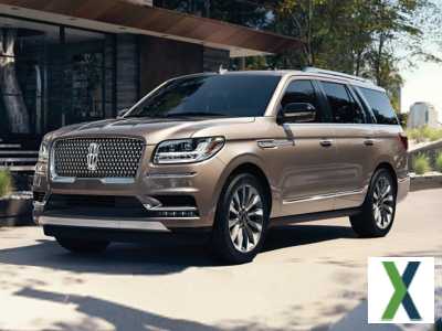 Photo Used 2019 Lincoln Navigator Reserve w/ Cargo Package
