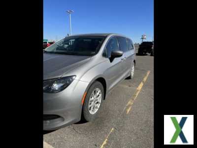 Photo Used 2017 Chrysler Pacifica Touring