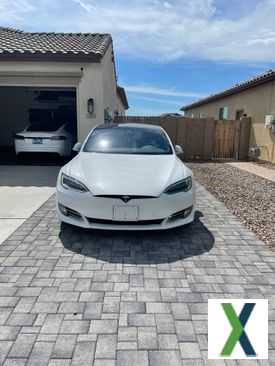 Photo Used 2018 Tesla Model S AWD
