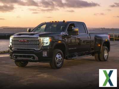 Photo Used 2020 GMC Sierra 3500 4x4 Crew Cab w/ Convenience Package