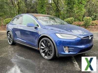 Photo Used 2018 Tesla Model X 100D