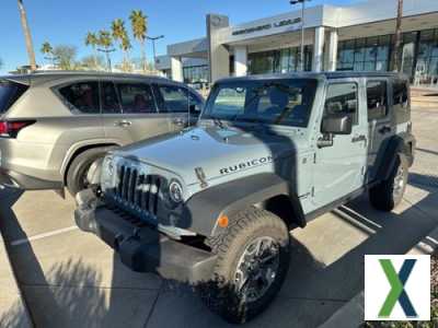 Photo Used 2015 Jeep Wrangler Unlimited Rubicon w/ Connectivity Group