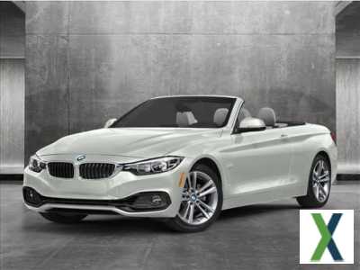 Photo Used 2020 BMW 430i Convertible w/ Convenience Package