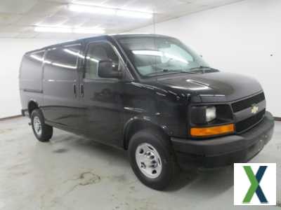 Photo Used 2010 Chevrolet Express 2500