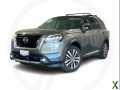 Photo Used 2022 Nissan Pathfinder Platinum w/ Cargo Package