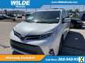 Photo Used 2020 Toyota Sienna Limited Premium w/ Carpet Mat Package