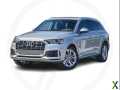 Photo Used 2022 Audi Q7 3.0T Premium w/ Convenience Package