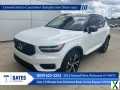 Photo Used 2020 Volvo XC40 T5 R-Design w/ Protection Package Premier