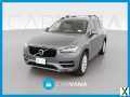 Photo Used 2016 Volvo XC90 T6 Momentum w/ Momentum Plus Package