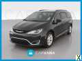 Photo Used 2017 Chrysler Pacifica Touring-L w/ Tire & Wheel Group