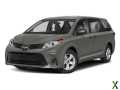 Photo Used 2020 Toyota Sienna XLE