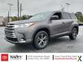 Photo Used 2019 Toyota Highlander LE