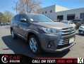 Photo Used 2019 Toyota Highlander Limited