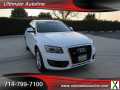 Photo Used 2010 Audi Q5 3.2 Premium Plus