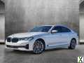 Photo Used 2022 BMW 530i w/ Premium Package