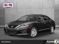 Photo Used 2016 Nissan Altima 2.5 SV w/ Convenience Package