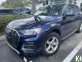 Photo Used 2021 Audi Q5 2.0T Premium w/ Convenience Package