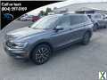 Photo Used 2021 Volkswagen Tiguan SE w/ Panoramic Sunroof Package