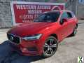 Photo Used 2018 Volvo XC60 T6 Momentum w/ Vision Package