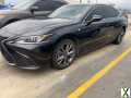 Photo Used 2019 Lexus ES 350 F Sport
