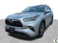 Photo Used 2021 Toyota Highlander XLE