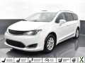 Photo Used 2020 Chrysler Pacifica Touring-L