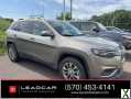 Photo Used 2021 Jeep Cherokee Latitude Lux