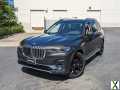 Photo Used 2022 BMW X7 xDrive40i w/ Premium Package