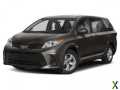 Photo Used 2018 Toyota Sienna AWD